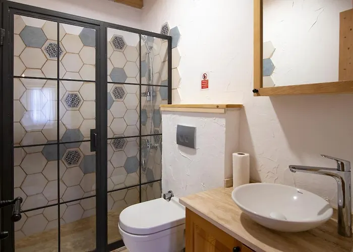 Gocakapi Datca Bir * Cumali